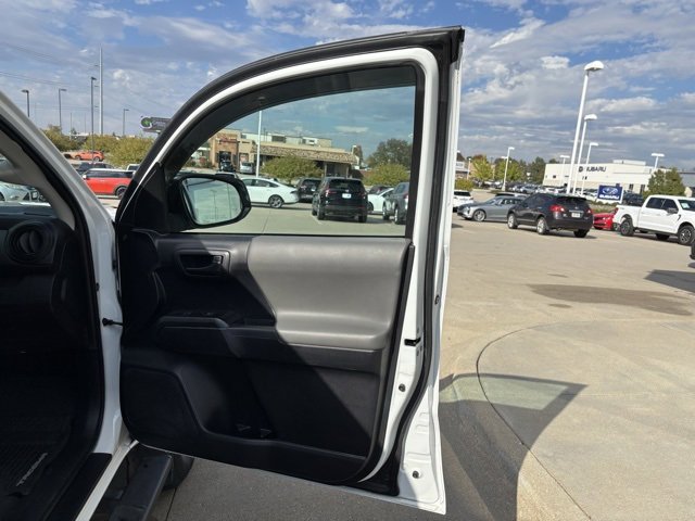 Used 2019 Toyota Tacoma SR image 20