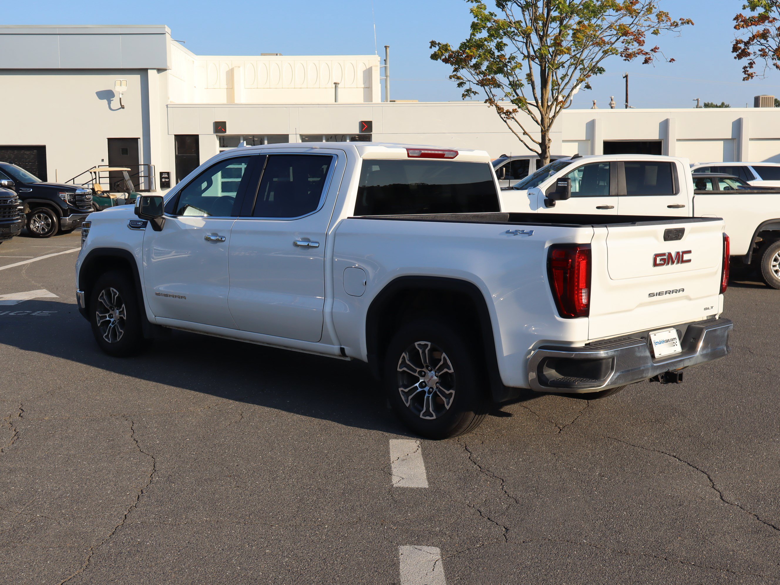 Used 2025 GMC Sierra 1500 SLT AWD/4WD image 19