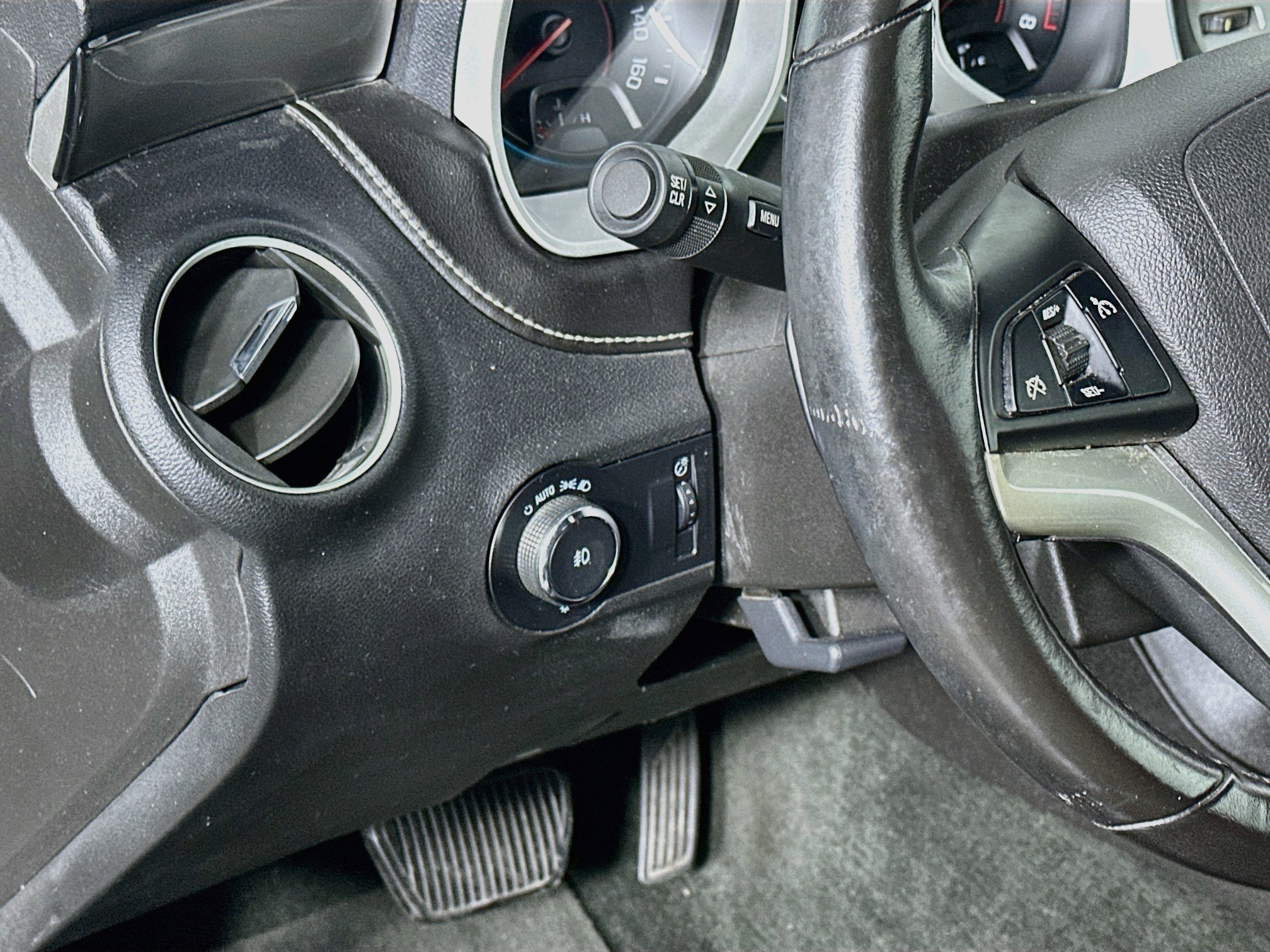 Used 2012 Chevrolet Camaro LT RWD image 16