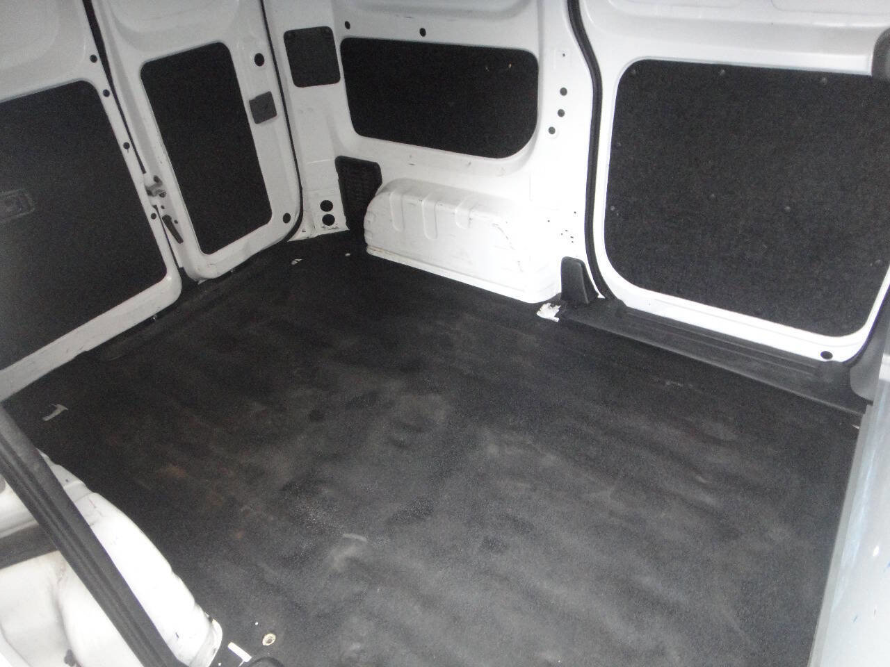 Used 2020 Nissan NV200 S image 12