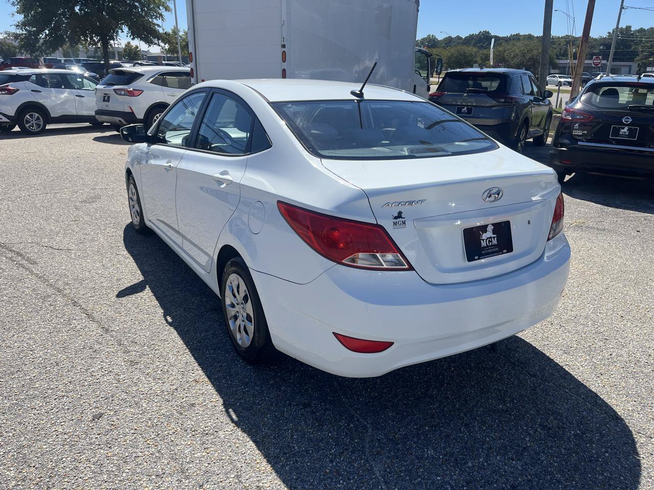Used 2015 Hyundai Accent GLS FWD image 19