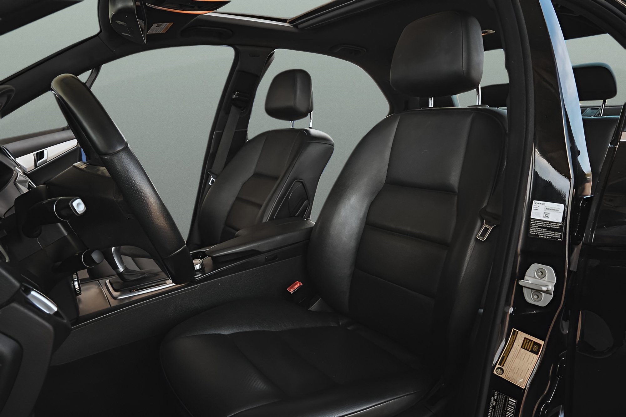 Used 2014 Mercedes-Benz C 250 Sedan image 10