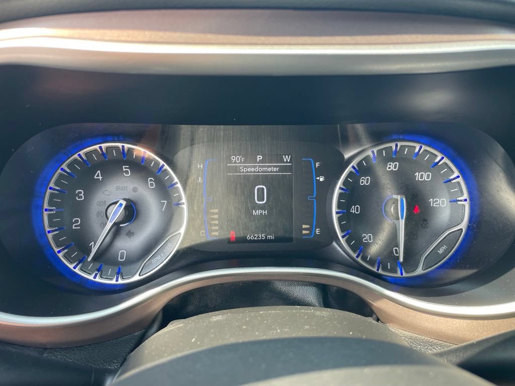 Used 2023 Chrysler Voyager LX FWD image 34