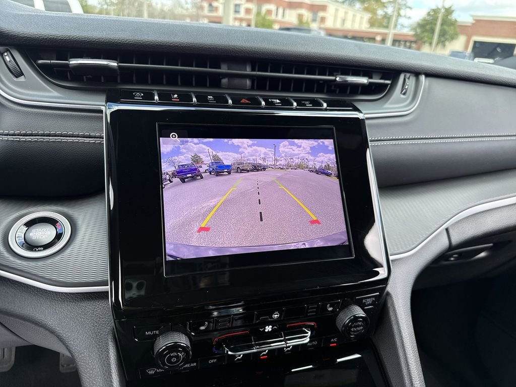 New 2026 Jeep Grand Cherokee L Laredo image 25