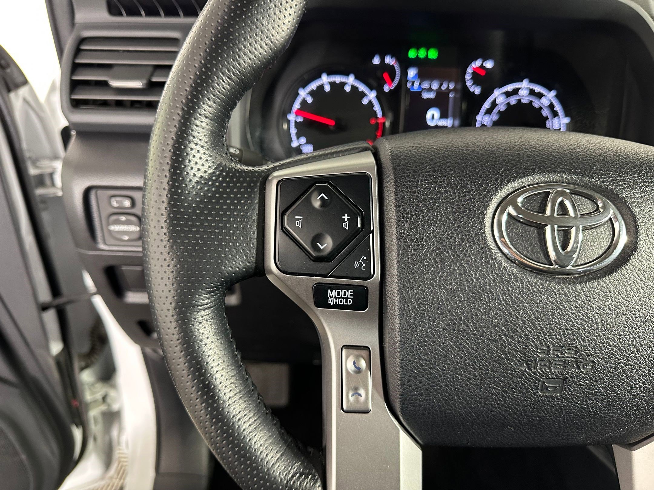 Used 2024 Toyota 4Runner SR5 Premium image 15