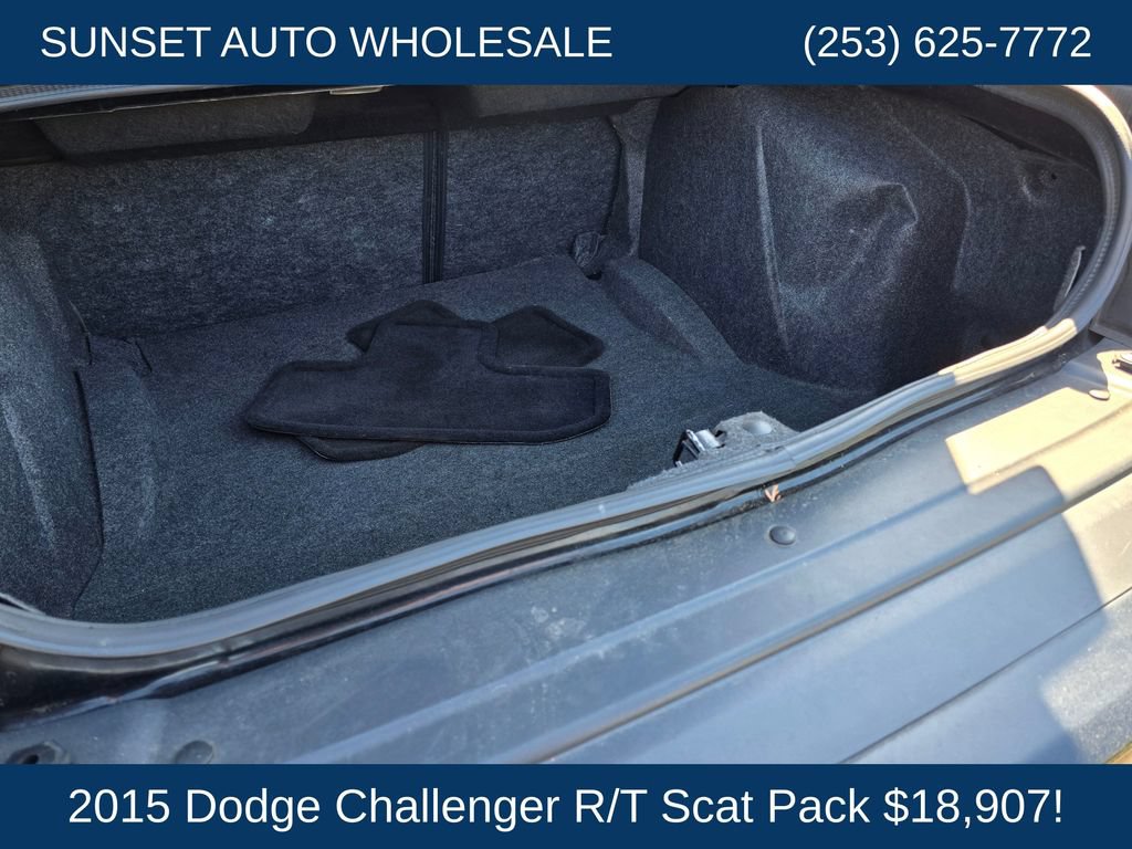Used 2015 Dodge Challenger R/T Scat Pack w/ Leather Interior Group RWD image 26