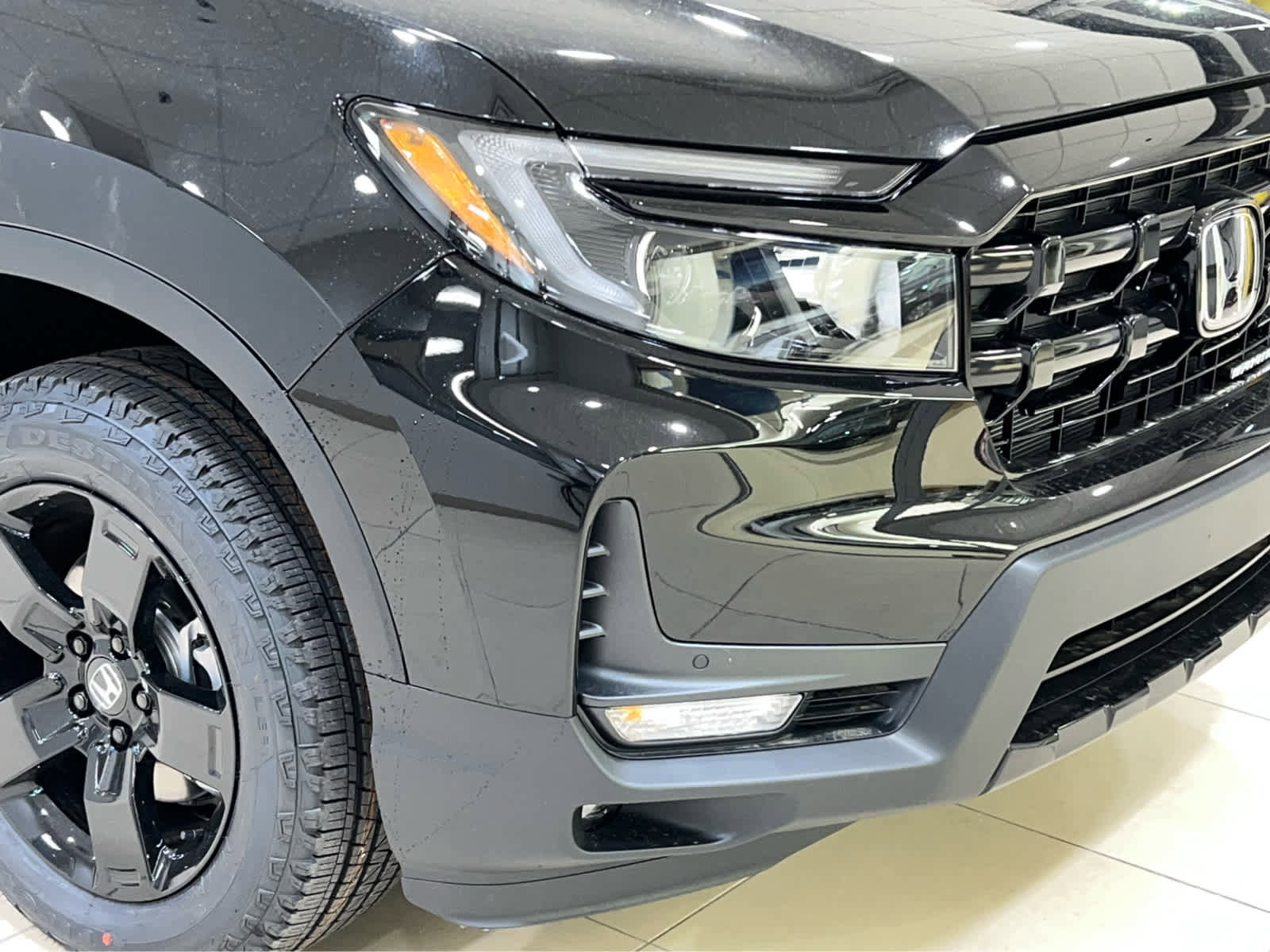 New 2026 Honda Ridgeline Black Edition image 2