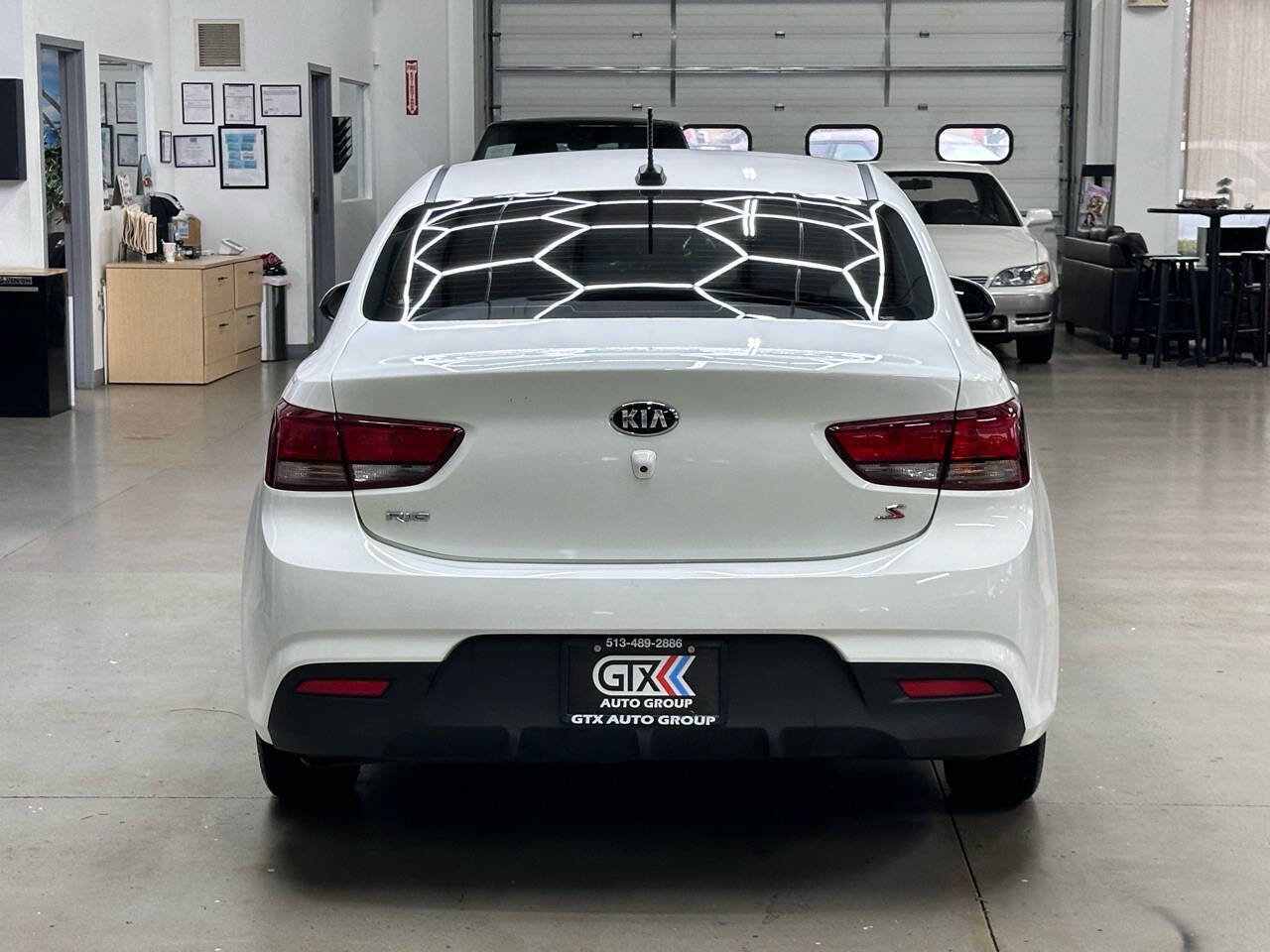 Used 2019 Kia Rio S image 3