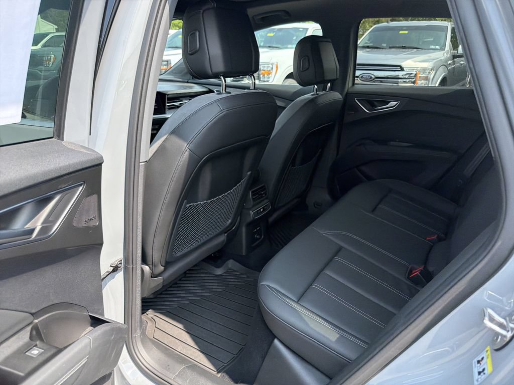 Used 2023 Audi Q4 e-tron Premium Plus w/ Premium Plus RWD image 15