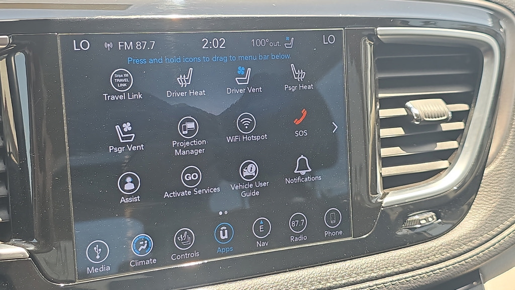 Used 2018 Chrysler Pacifica Limited FWD image 19