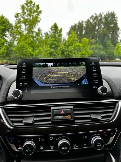 Used 2018 Honda Accord Touring image 28