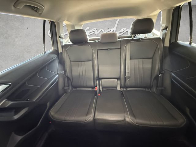 Used 2024 Volkswagen Tiguan SE AWD/4WD image 22