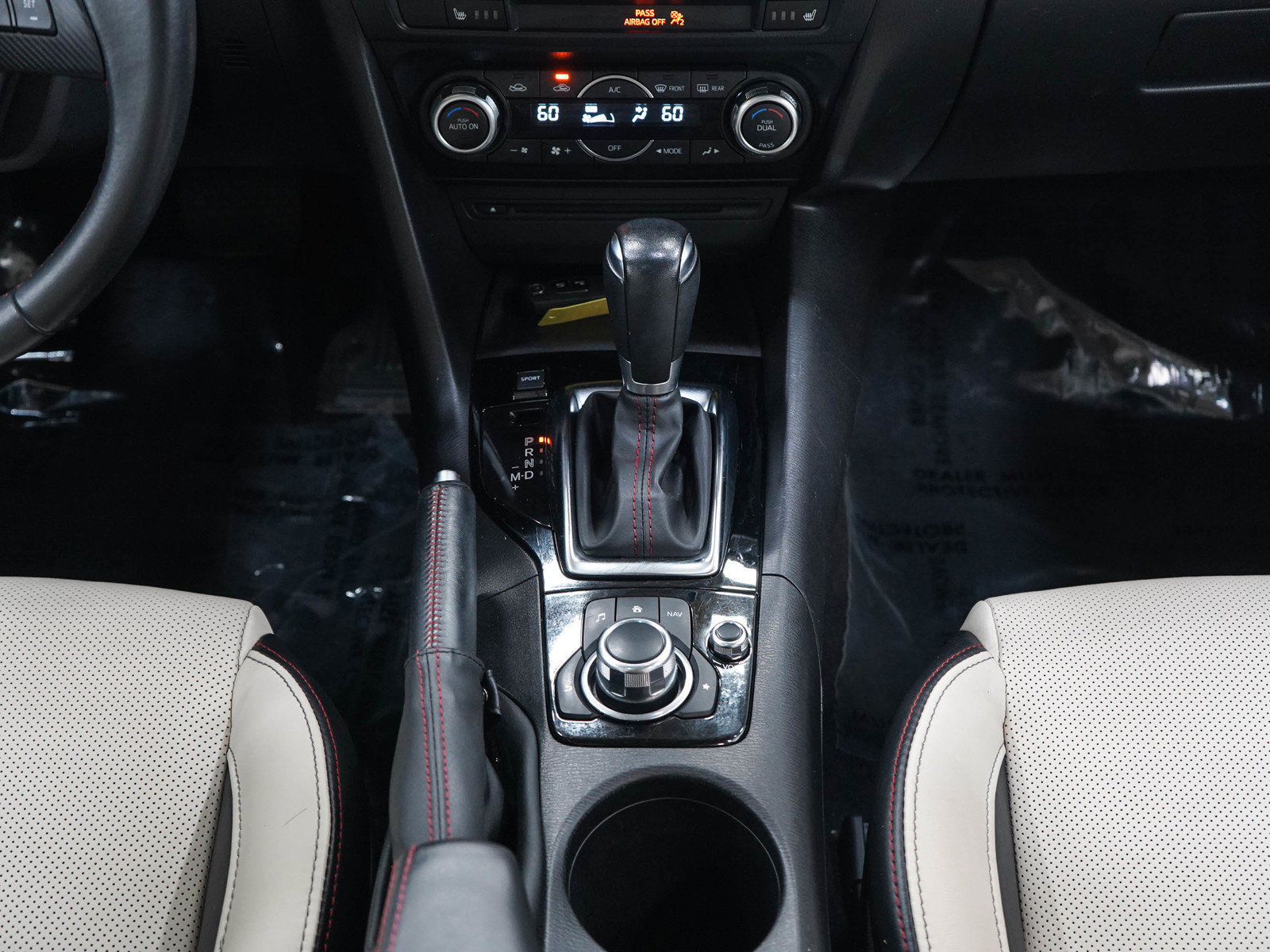 Used 2014 MAZDA MAZDA3 s Grand Touring FWD image 16