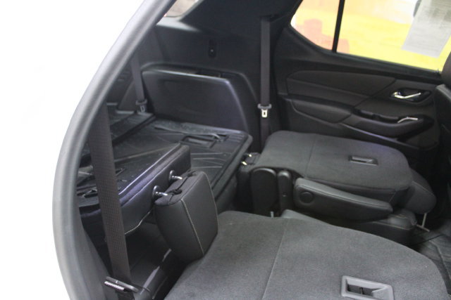 Used 2023 Chevrolet Traverse LT AWD/4WD image 9