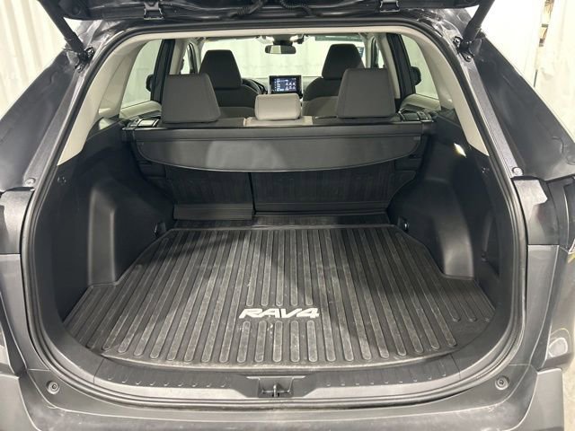 Used 2025 Toyota RAV4 XLE w/ Convenience Package AWD/4WD image 11