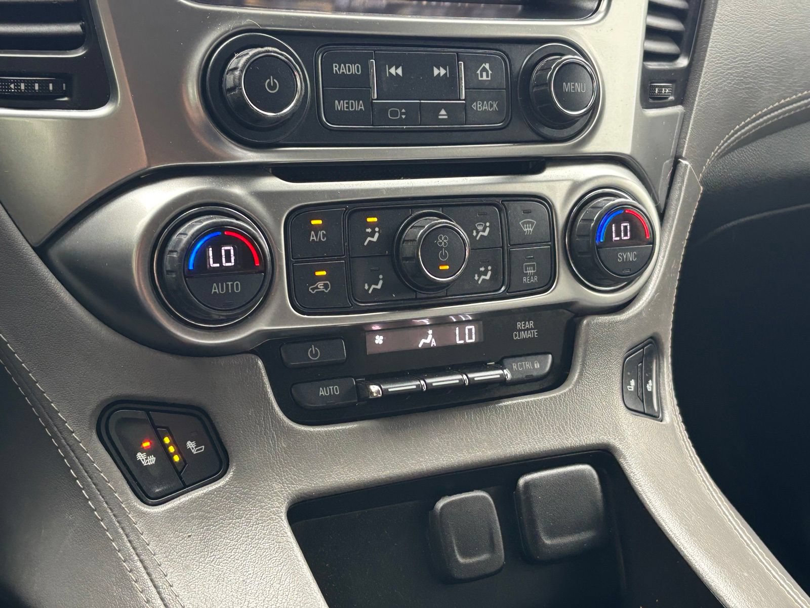 Used 2018 Chevrolet Tahoe LT AWD/4WD image 24