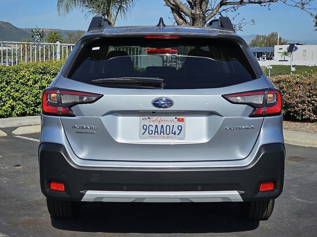 Used 2023 Subaru Outback Limited image 16