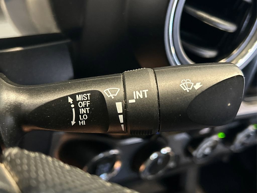 Used 2016 Toyota Tacoma TRD Off-Road image 39