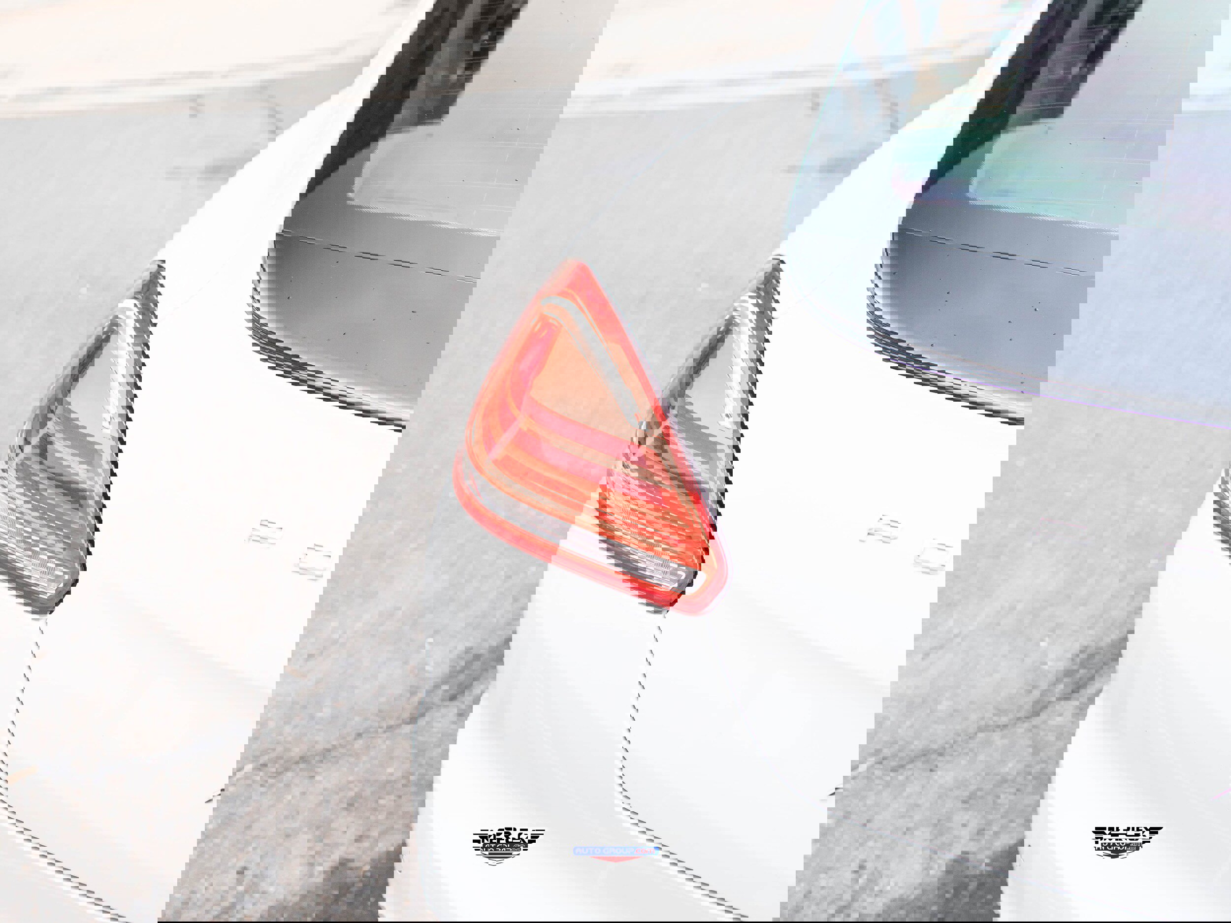 Used 2016 Porsche Panamera 4 image 45