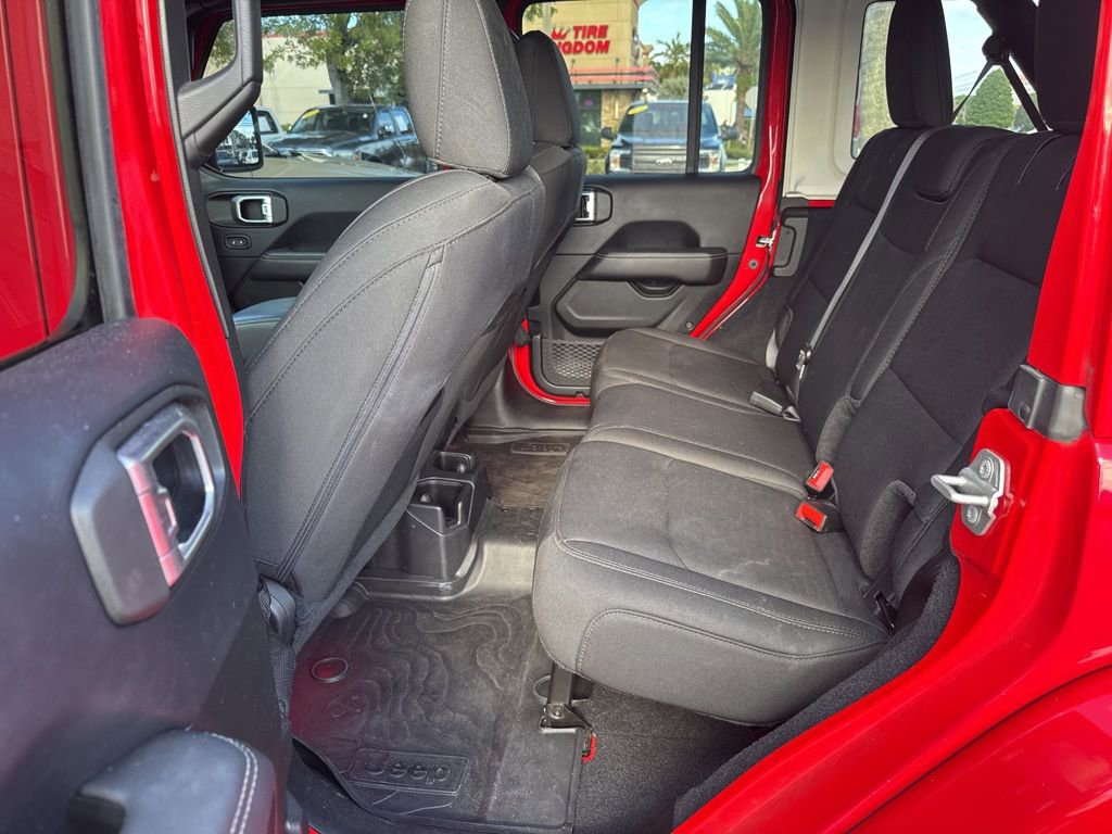 Used 2019 Jeep Wrangler Unlimited Sahara image 15