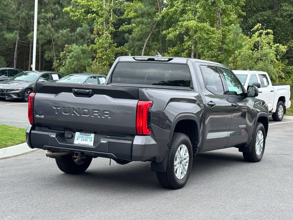 Used 2022 Toyota Tundra SR5 AWD/4WD image 8