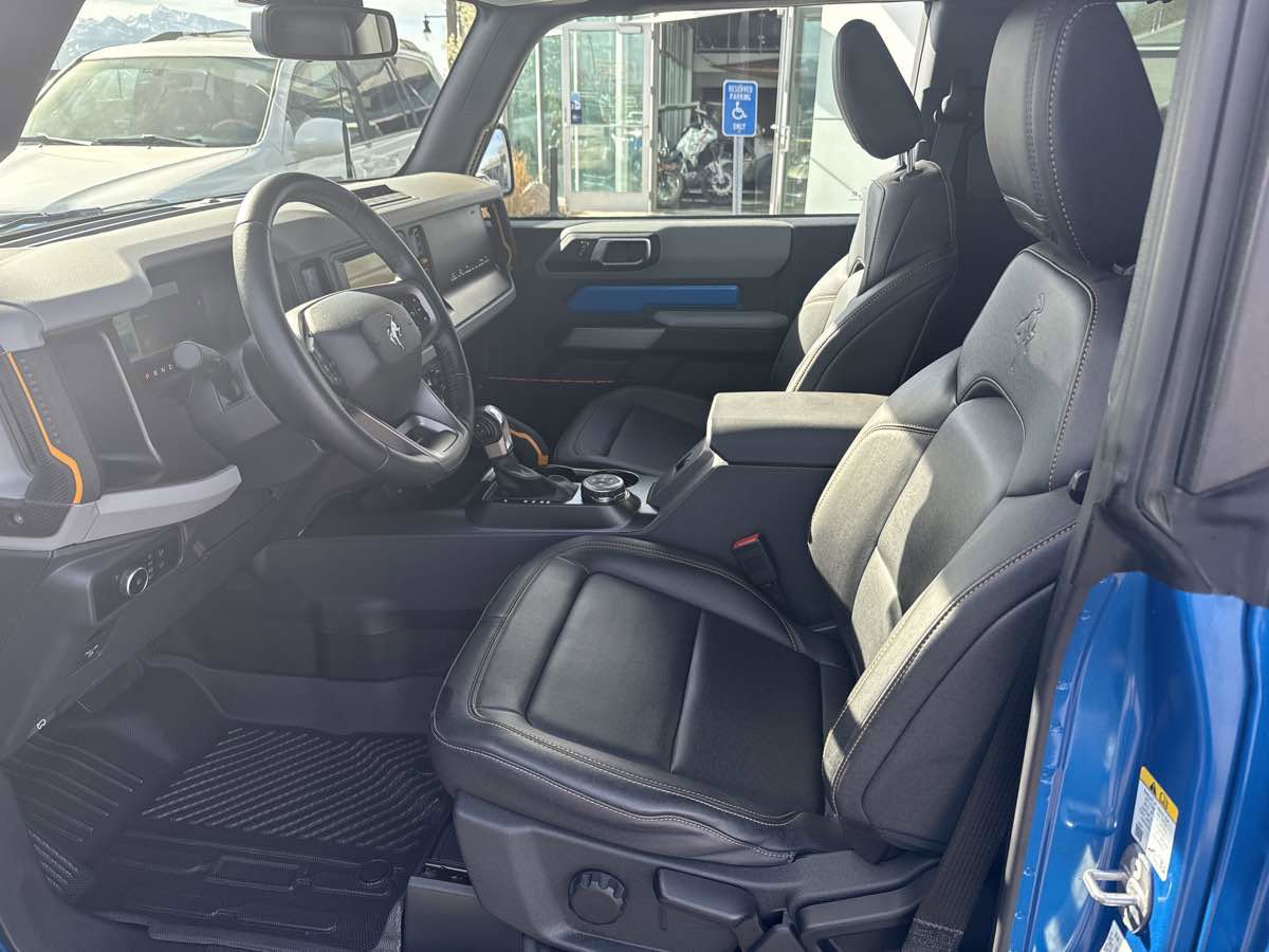 Used 2023 Ford Bronco Badlands image 14