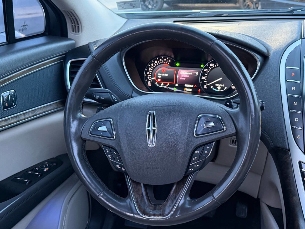 Used 2016 Lincoln MKX Reserve w/ Technology Package image 38