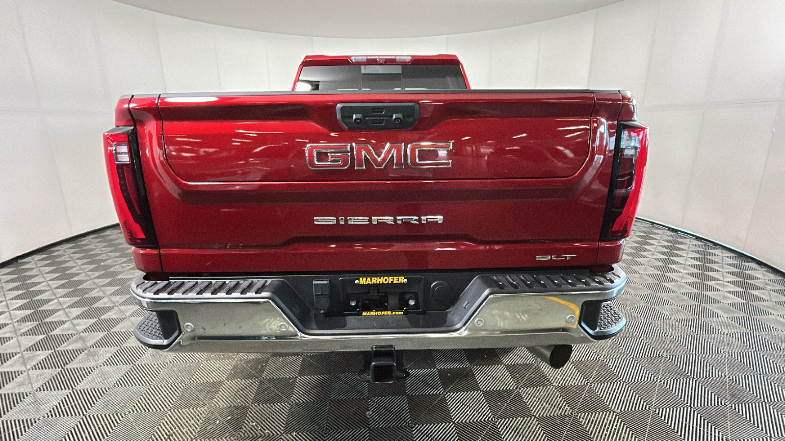 Used 2024 GMC Sierra 2500 SLT w/ SLT Premium Package AWD/4WD image 4