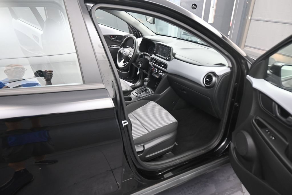 Used 2021 Hyundai Kona SE AWD/4WD image 44