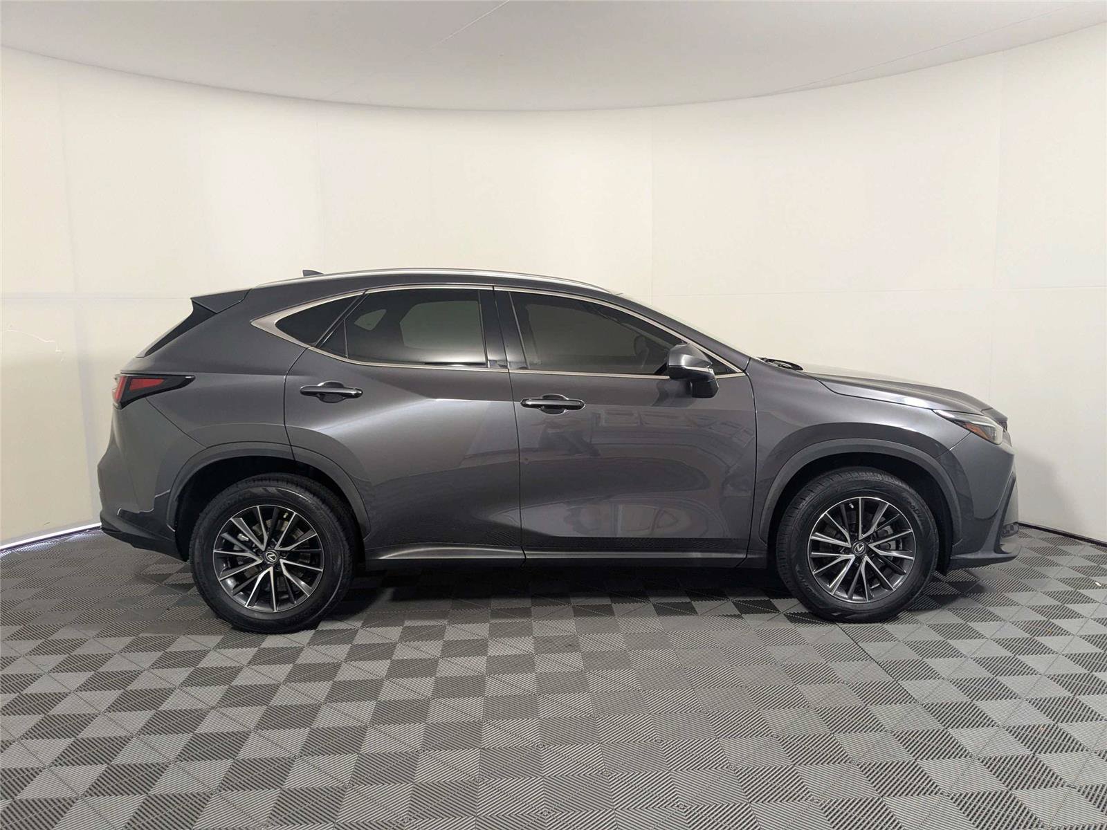 Used 2022 Lexus NX 350 AWD image 5