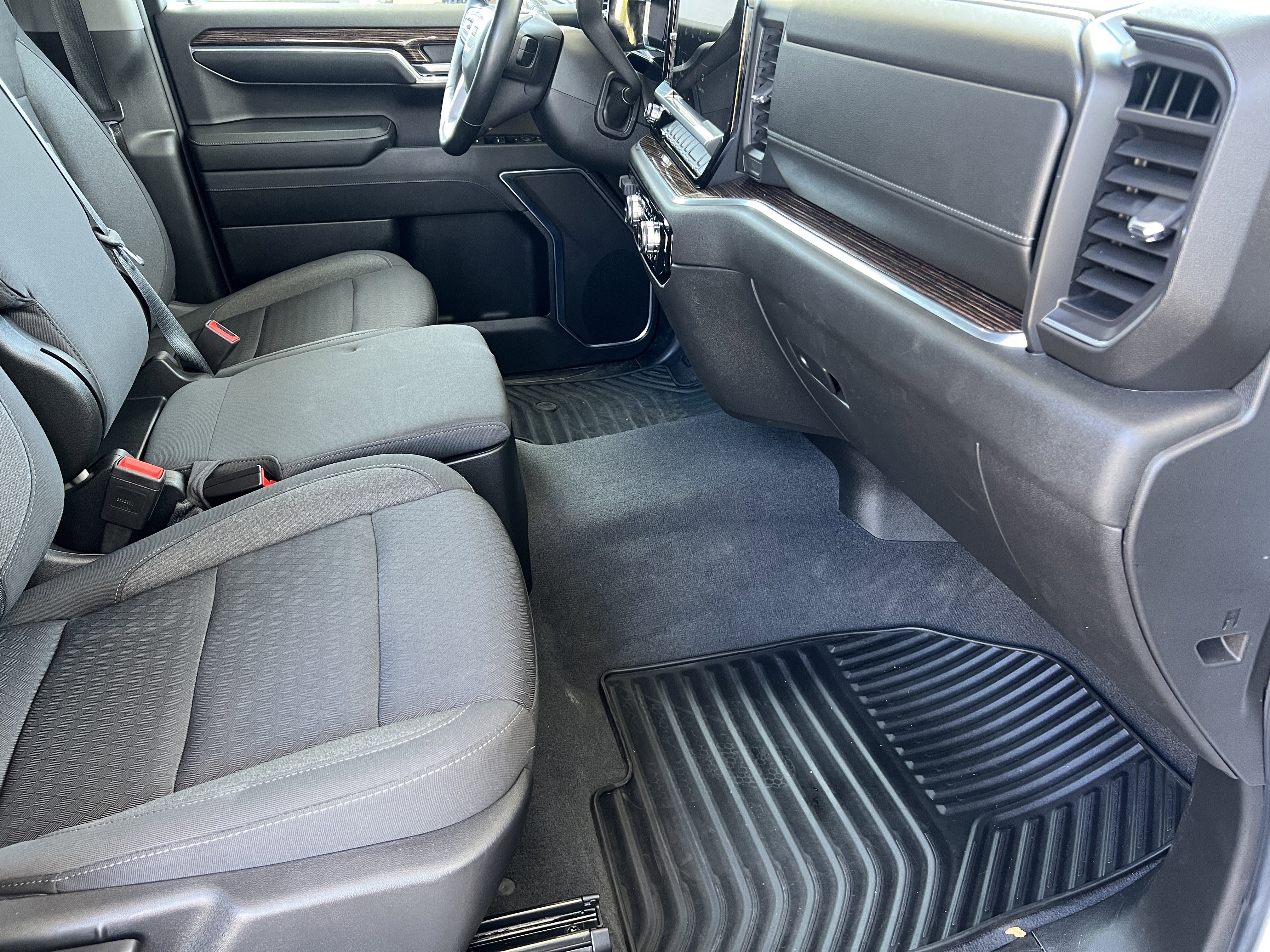 Used 2023 GMC Sierra 1500 Elevation image 24