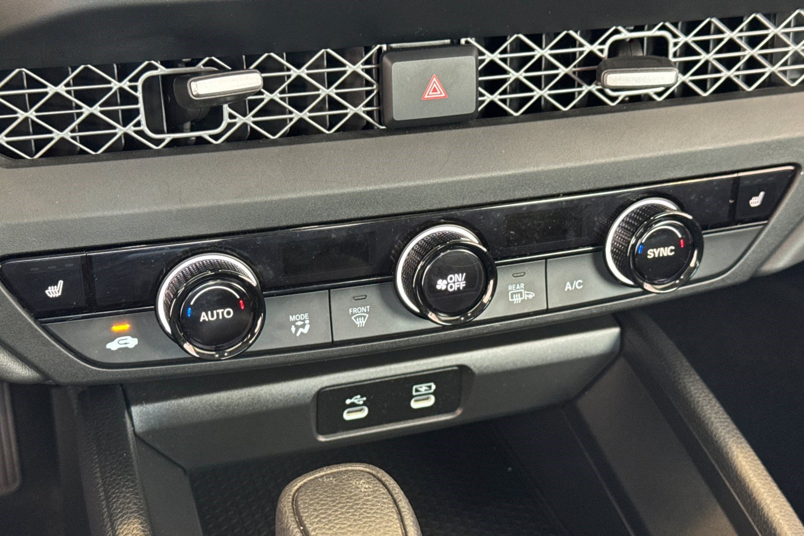 Certified 2025 Honda Accord SE image 18