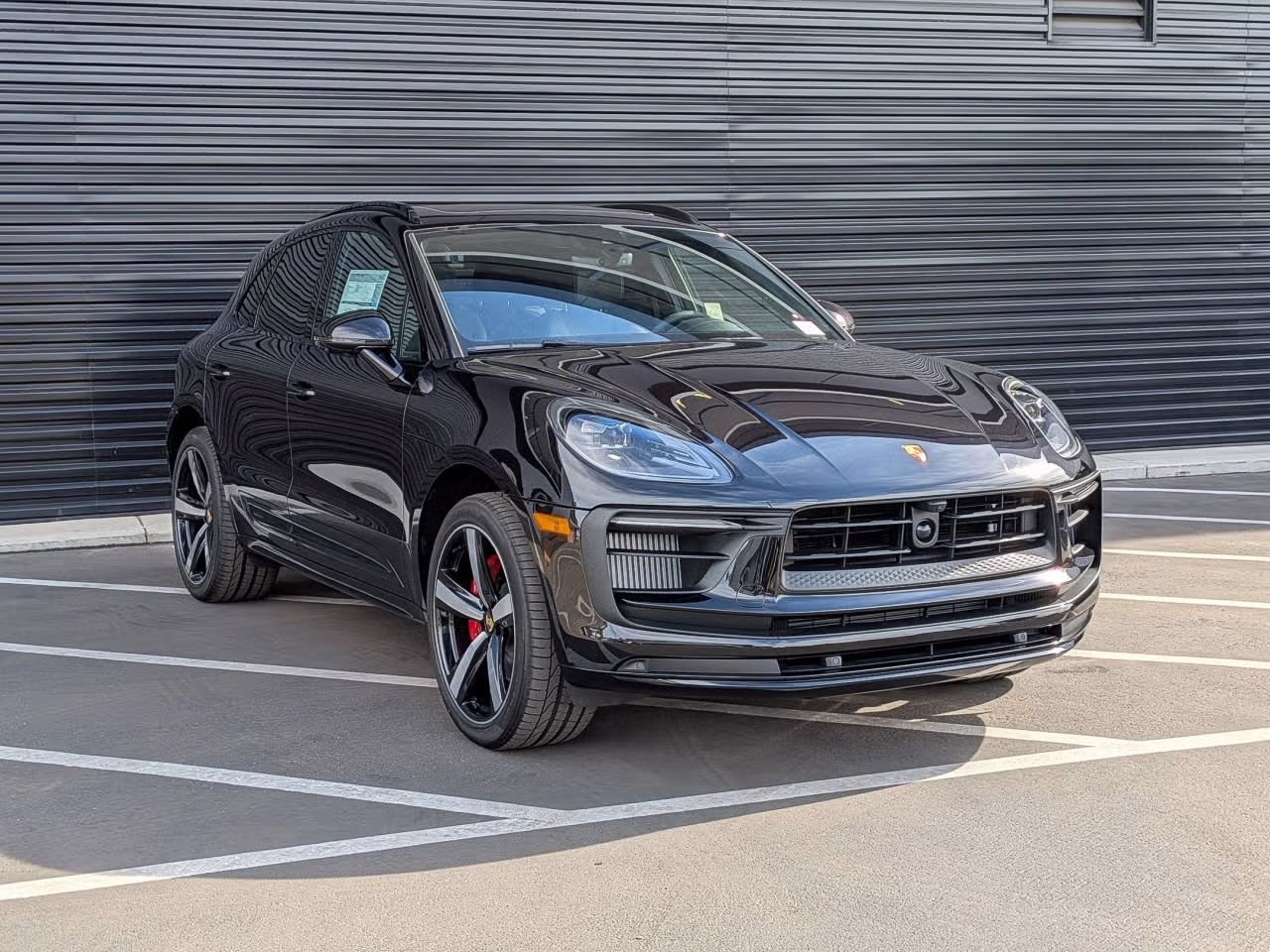 Certified 2026 Porsche Macan S AWD/4WD image 9