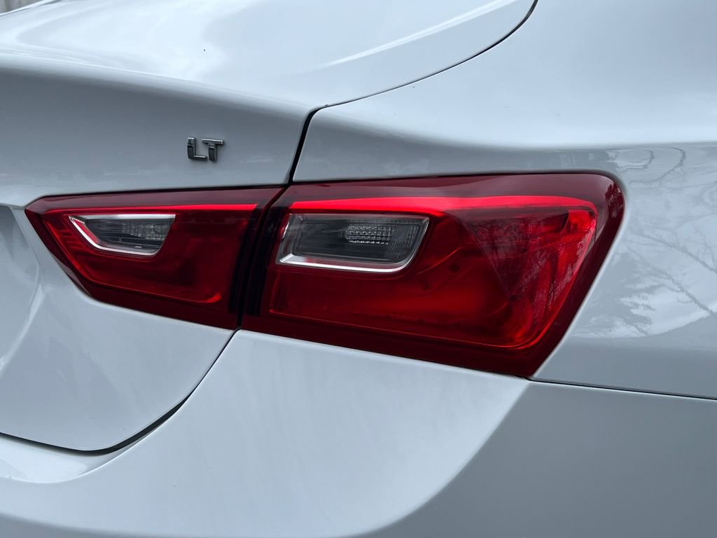 Used 2023 Chevrolet Malibu LT image 6