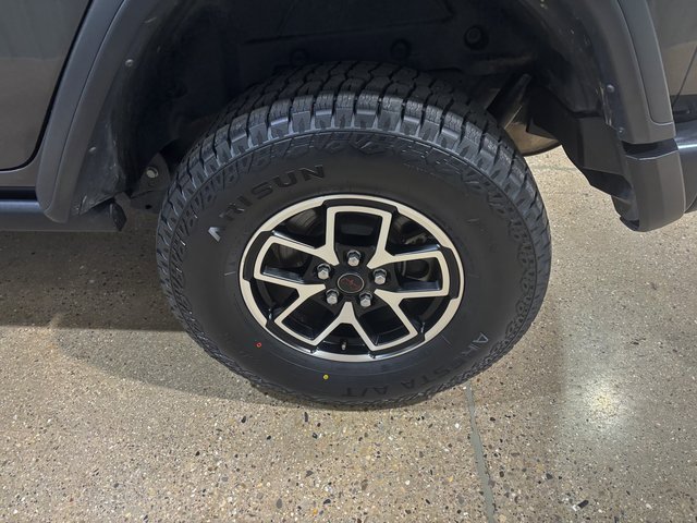 Used 2024 Jeep Wrangler Unlimited Rubicon w/ Convenience Group image 12