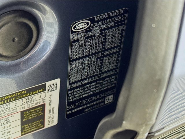 Certified 2022 Land Rover Range Rover Velar R-Dynamic S AWD/4WD image 34