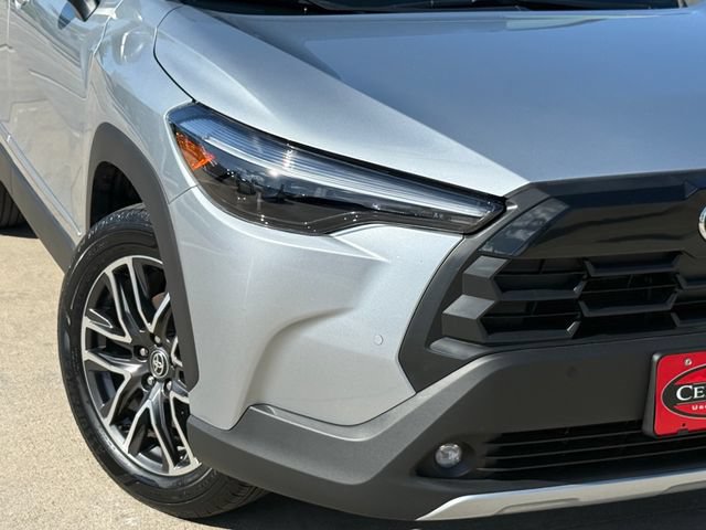 Used 2026 Toyota Corolla Cross XLE w/ Convenience Package FWD image 4