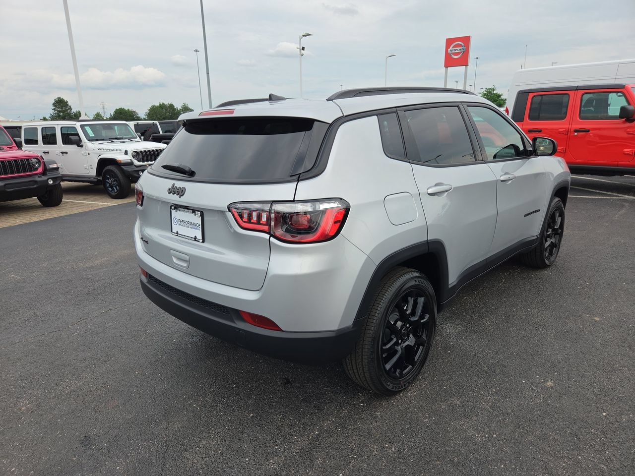 New 2026 Jeep Compass Latitude AWD/4WD image 7
