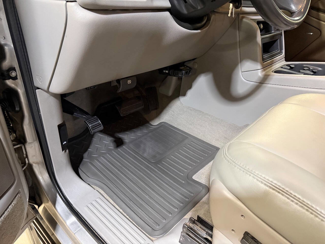 Used 2003 Chevrolet Silverado 3500 LT w/ Skid Plate Package image 49