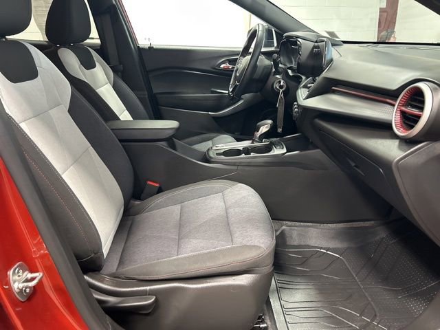 Used 2024 Chevrolet Trax RS w/ Driver Confidence Package image 16