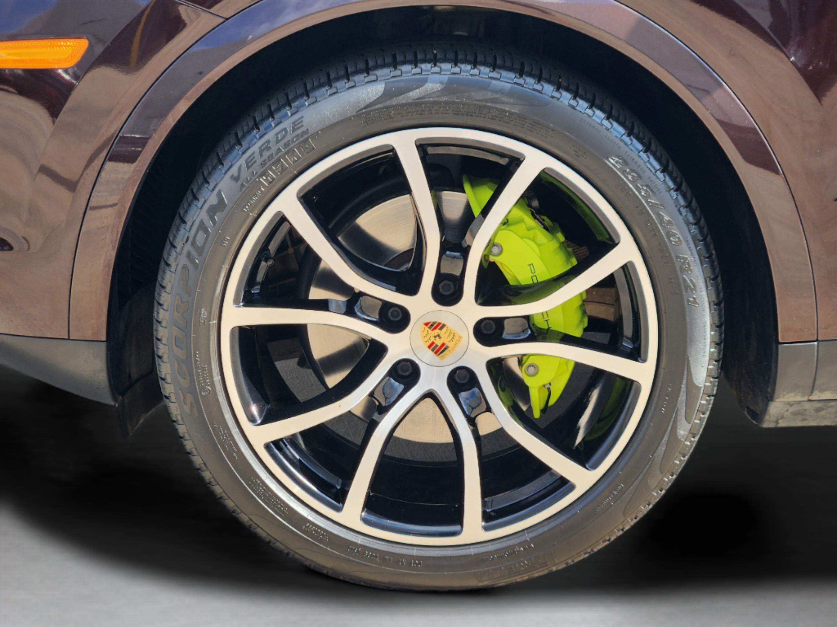 Used 2019 Porsche Cayenne E-Hybrid image 9