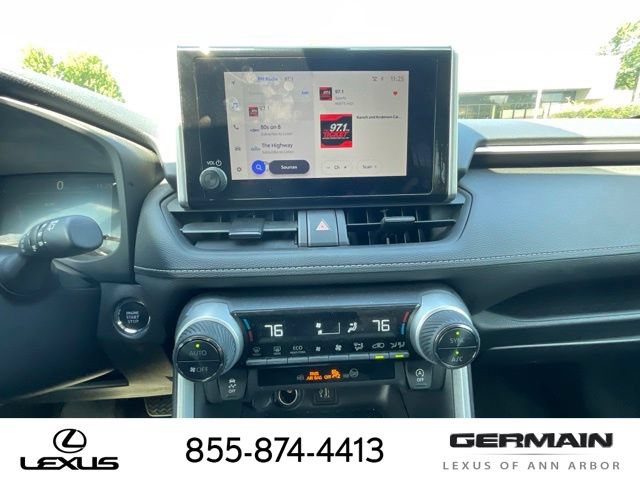 Used 2025 Toyota RAV4 XLE AWD/4WD image 18