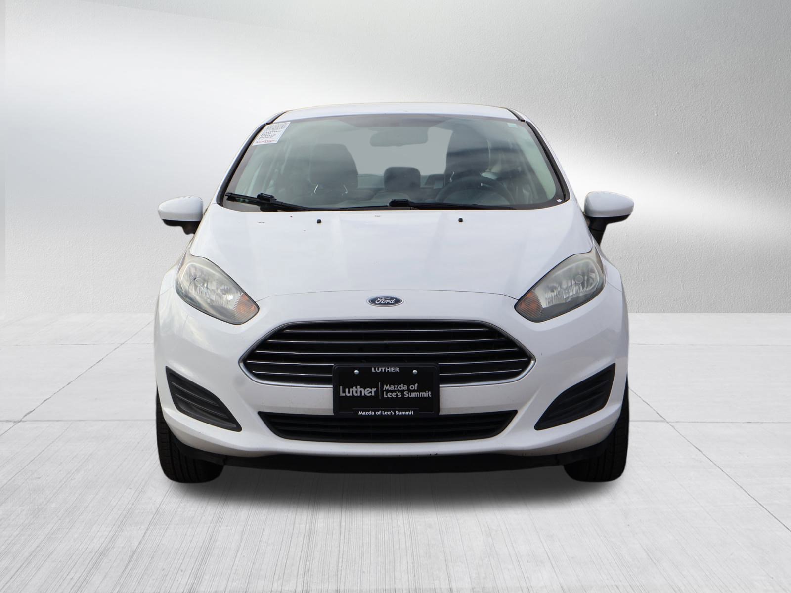 Used 2017 Ford Fiesta S image 2