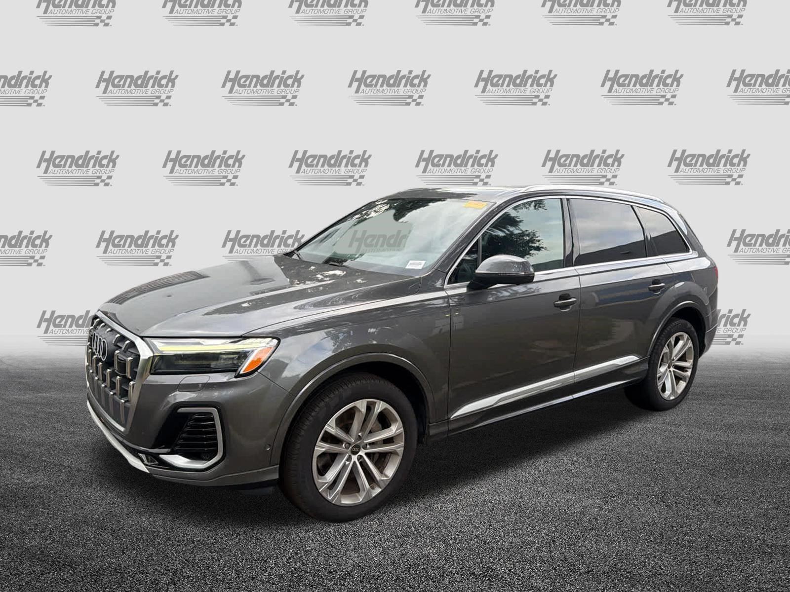 Used 2025 Audi Q7 3.0T Premium Plus AWD/4WD image 8