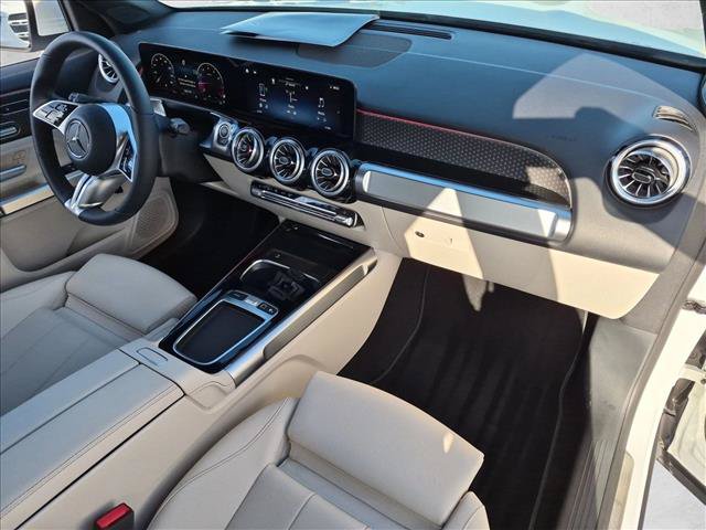 Used 2025 Mercedes-Benz GLB 250 image 21