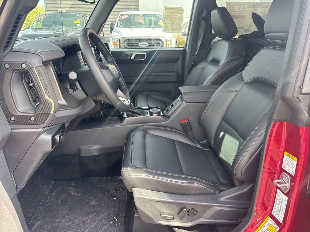 New 2025 Ford Bronco Badlands image 12