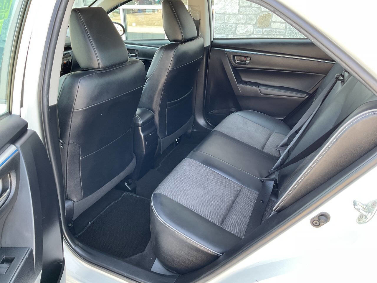 Used 2016 Toyota Corolla S image 28