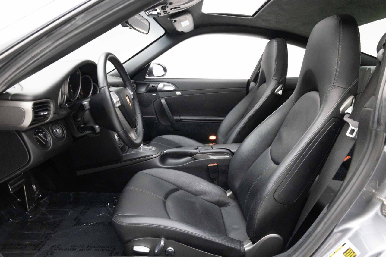 Used 2006 Porsche 911 Carrera RWD image 26