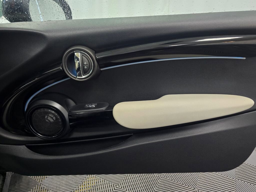 Used 2023 MINI Cooper SE image 22