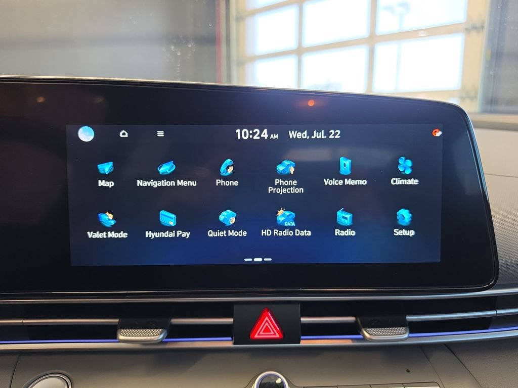 Used 2025 Hyundai Elantra SEL FWD image 23